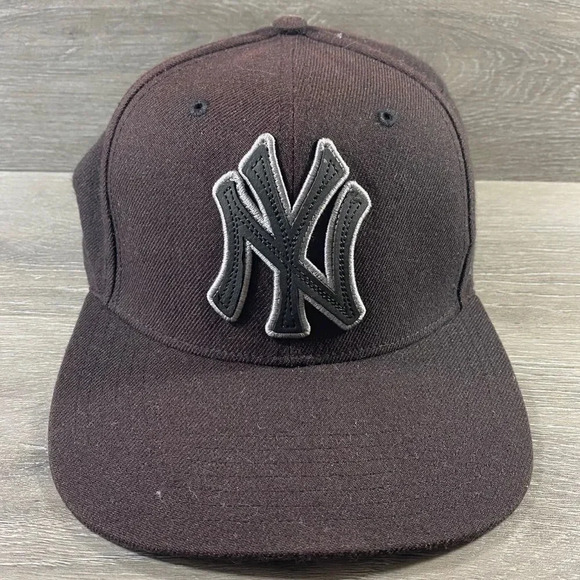 New York Yankees MLB Snapback Hat by ‘47 brand - Picture 1 of 6